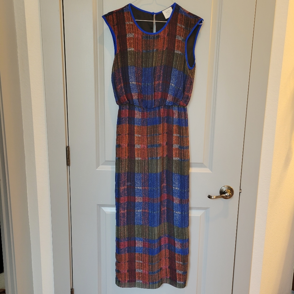 HD in Parid Andaz Column Dress